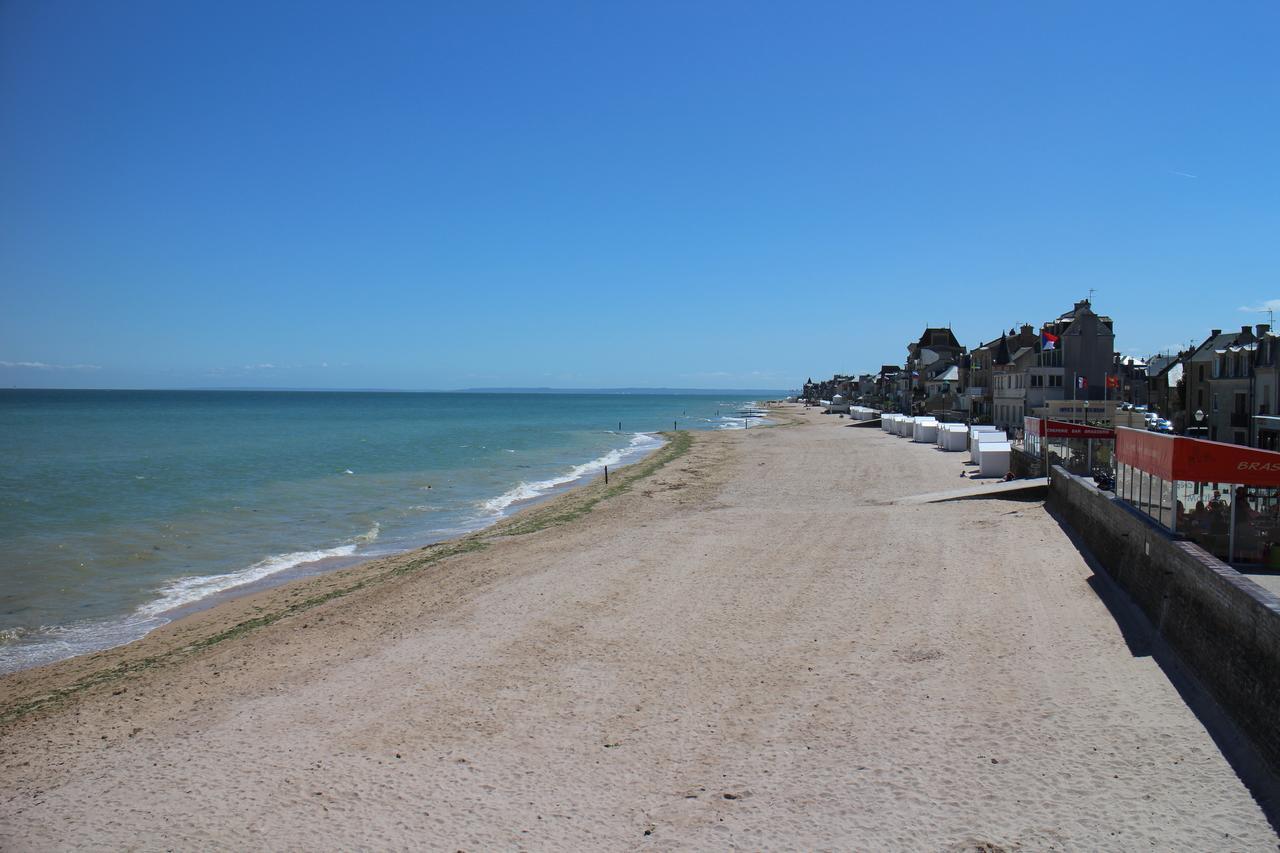 Saint Aubin Logis Hotel & Restaurant Exterior photo